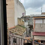 Apartment With Kitchen Balcony And Ac