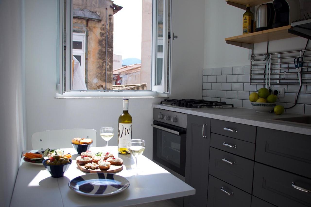 With Kitchen Balcony And Ac Appartamento