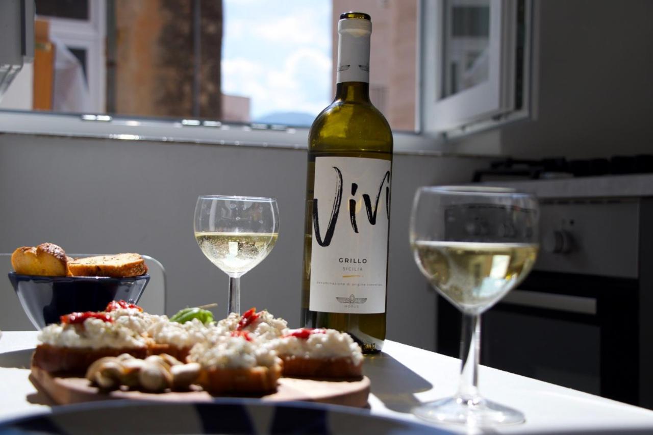 With Kitchen Balcony And Ac Appartamento