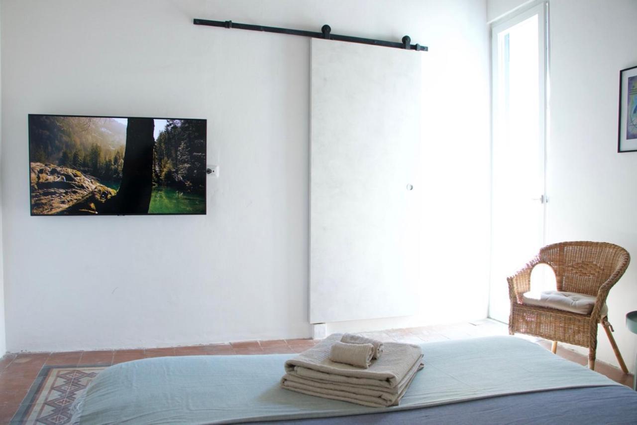 With Kitchen Balcony And Ac Appartamento *